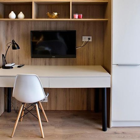 Wolska Residence Serviced Apartments Varsovia Exterior foto