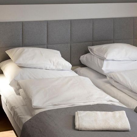 Wolska Residence Serviced Apartments Varsovia Habitación foto