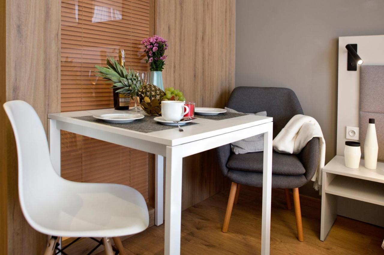 Wolska Residence Serviced Apartments Varsovia Exterior foto